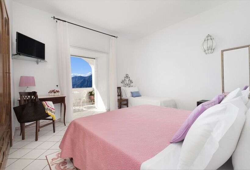 Triple Room Sea View, Smeraldo