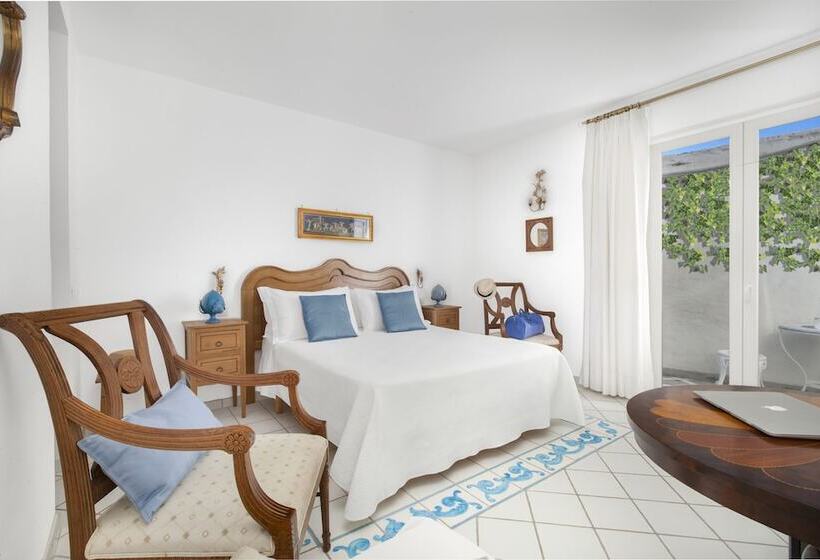 Номер Economy, Smeraldo