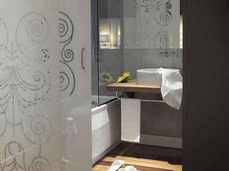 Klassisches Zimmer, Vis à Vis