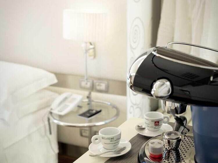 Deluxe Zimmer, Vis à Vis