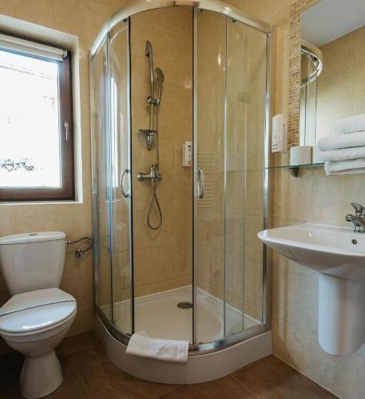 اتاق لوکس, New Willa Jan