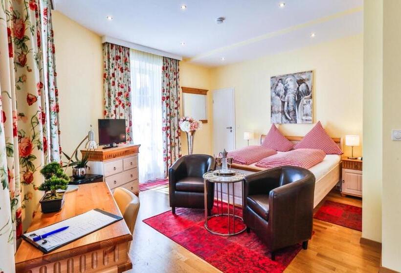 Quarto Estandar, Zum Goldenen Löwen