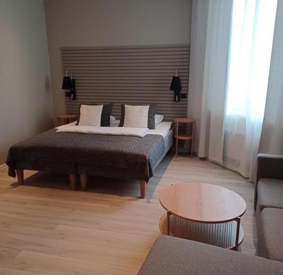 اتاق خانوادگی, Moss Hotel & Apartments