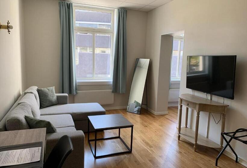 اتاق خانوادگی, Moss Hotel & Apartments