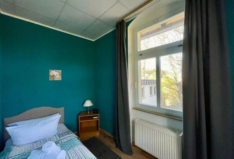 Standard Yhden Hengen Huone, Parkhotel Waldschlösschen