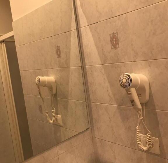 اتاق استاندارد, Marconi 22 Rooms