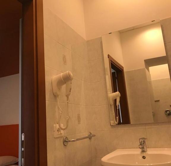اتاق استاندارد یک نفره, Marconi 22 Rooms