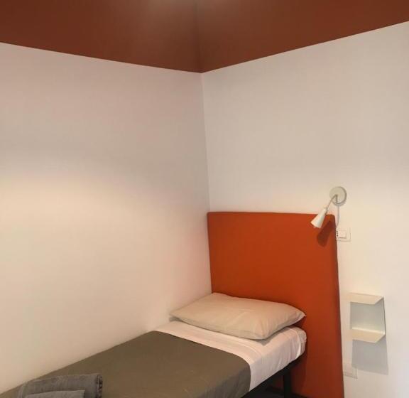 اتاق استاندارد یک نفره, Marconi 22 Rooms