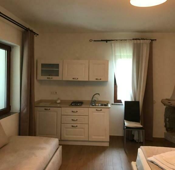 استودیو خانوادگی, Il Giardino Di Daniela Apartments