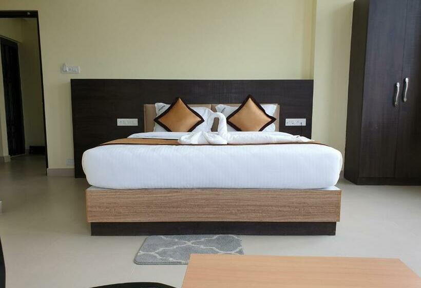 غرفة ديلوكس, Landmark