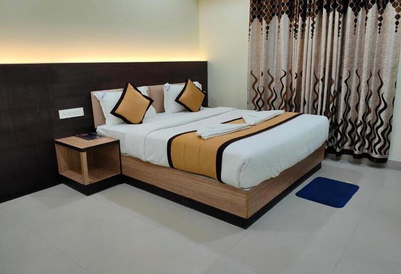 غرفة ديلوكس, Landmark