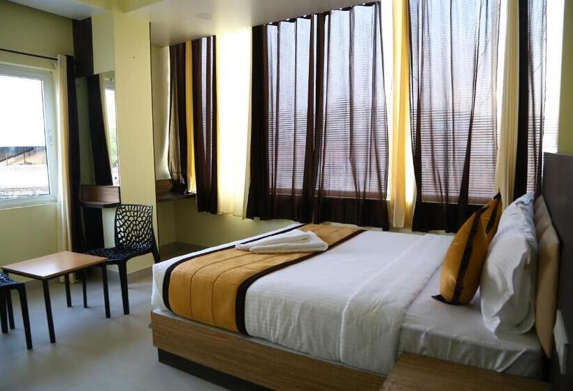 غرفة سوبيريور سرير كينج, Landmark