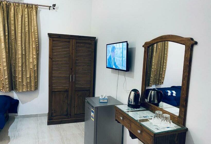 اتاق استاندارد یک نفره, Golden Plaza Dahab Resort