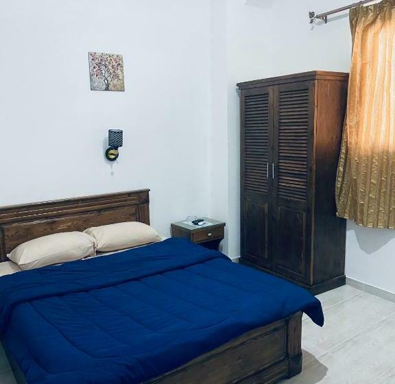 اتاق استاندارد یک نفره, Golden Plaza Dahab Resort