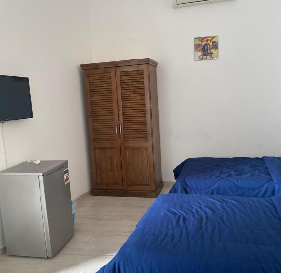 اتاق استاندارد سه نفره, Golden Plaza Dahab Resort