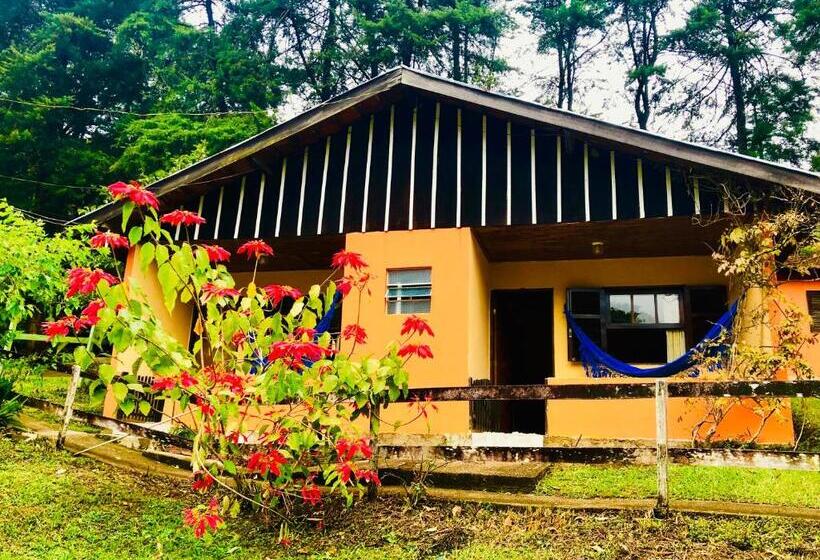 סוויטה, Magia Da Montanha Vista Para O Rio