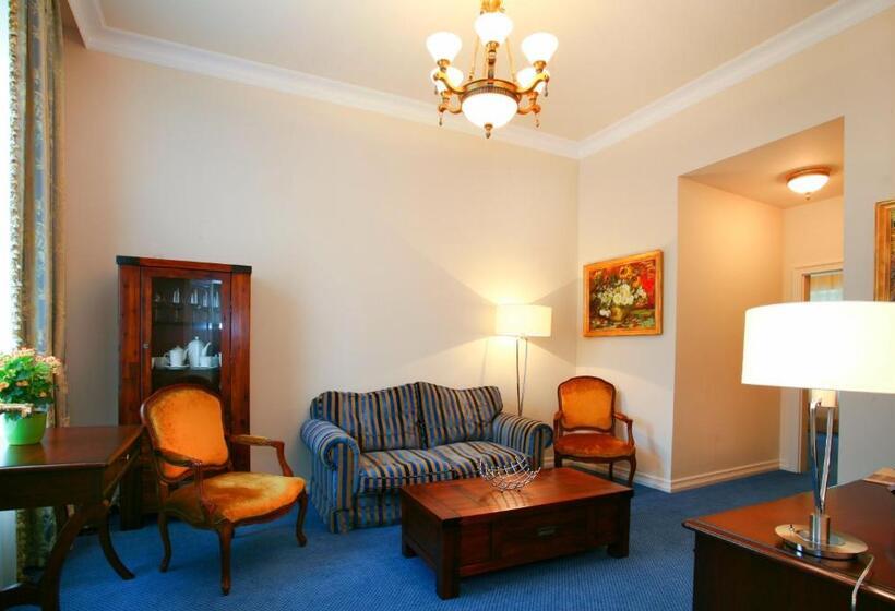 Люкс 2 Спальни, Gourmet Hotel Villa Patriot