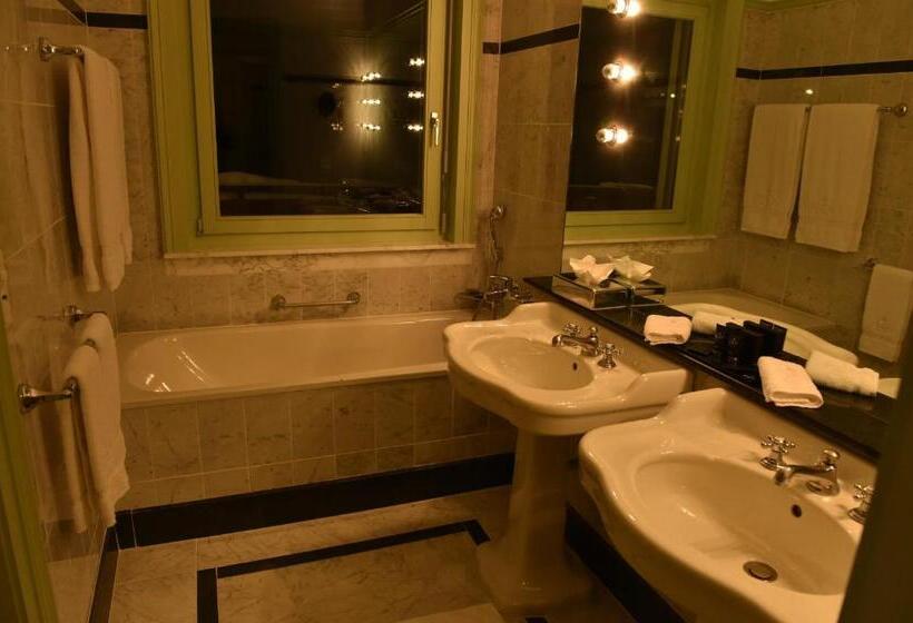 带高尔夫球场景观的复式房间, Grand Hotel Du Golf & Palace