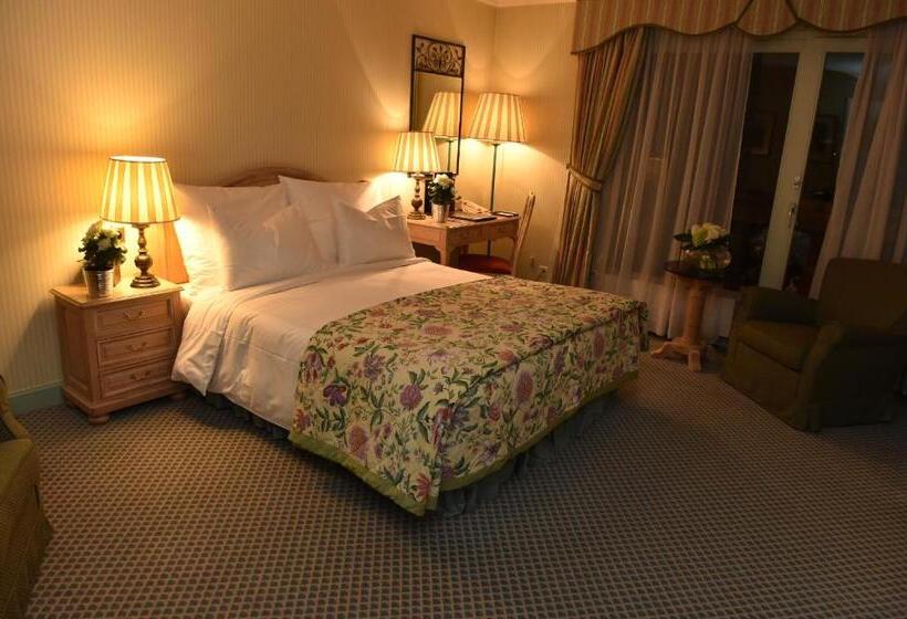 Deluxe Room Golf View, Grand Hotel Du Golf & Palace