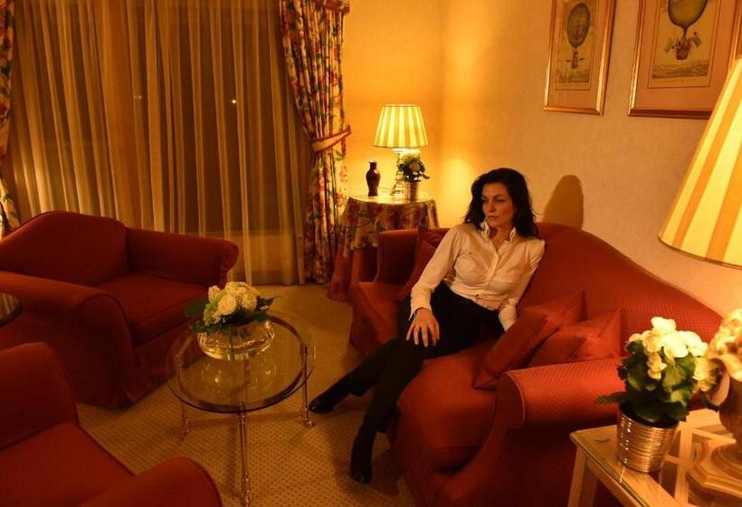 سوییت لوکس, Grand Hotel Du Golf & Palace