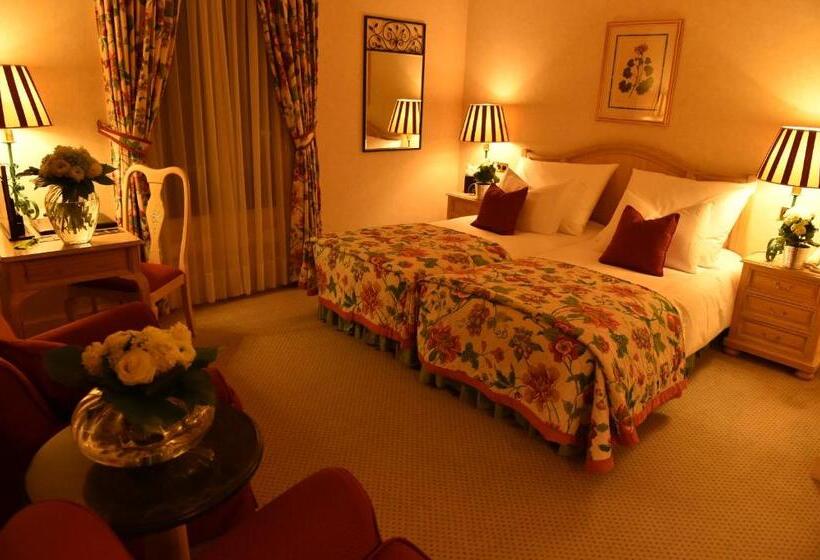 سوییت لوکس, Grand Hotel Du Golf & Palace