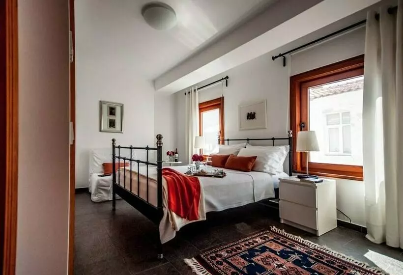اتاق استاندارد سه نفره, Aika Hotel Alaybey