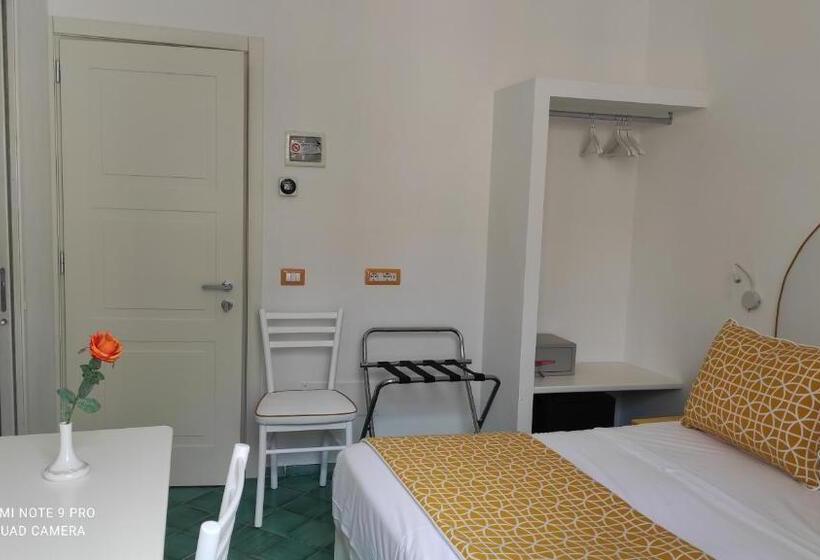 シングルデラックスルーム, Albergo S. Andrea