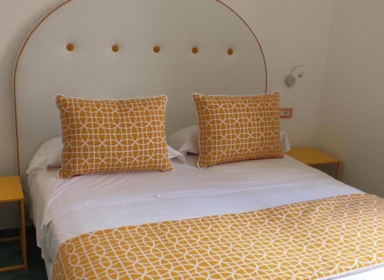 シングルデラックスルーム, Albergo S. Andrea