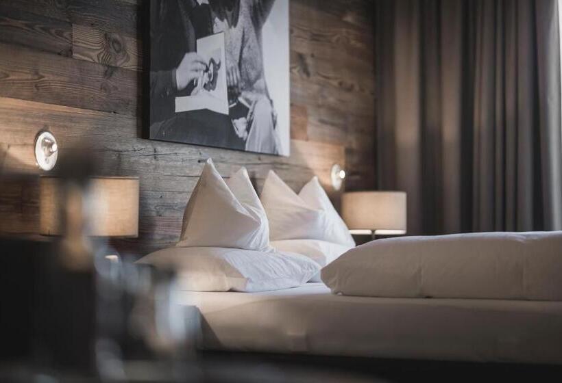 ハイドロマッサージバス付きスイート, Alpenblick