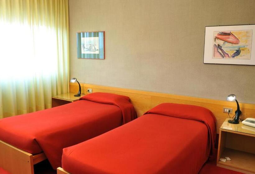 חדר סטנדרט, Ariane