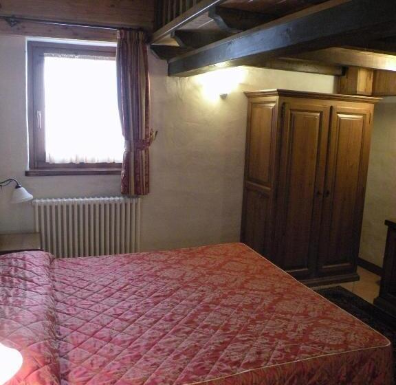 标准三人间, Bellevue