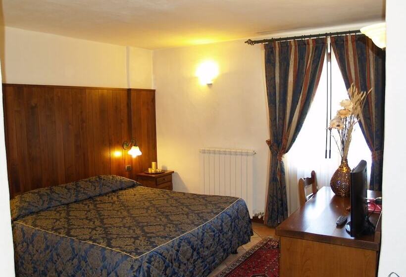 标准三人间, Bellevue