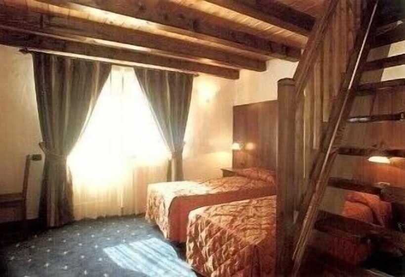 四人标准间, Bellevue