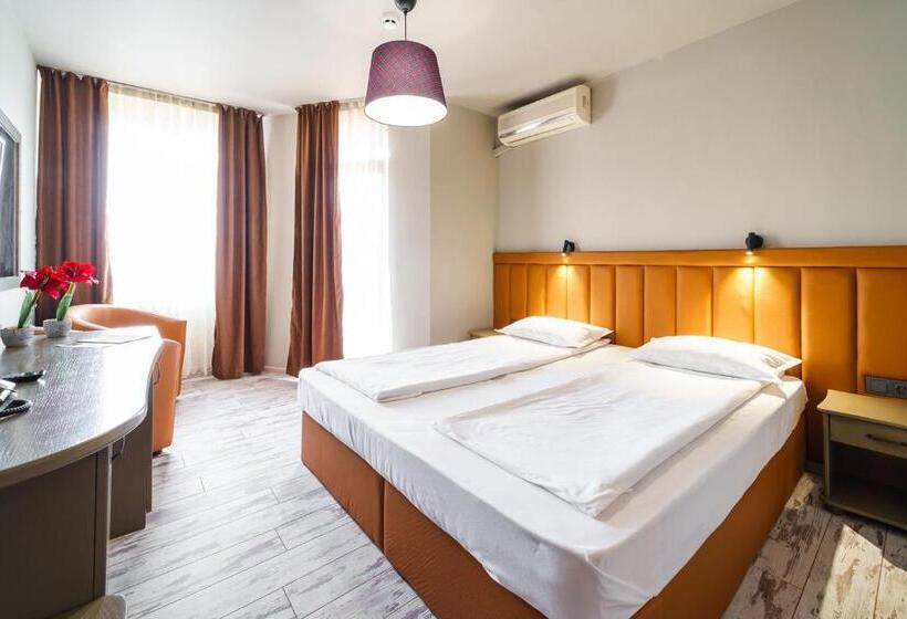 스탠다드 룸, Blvd 7