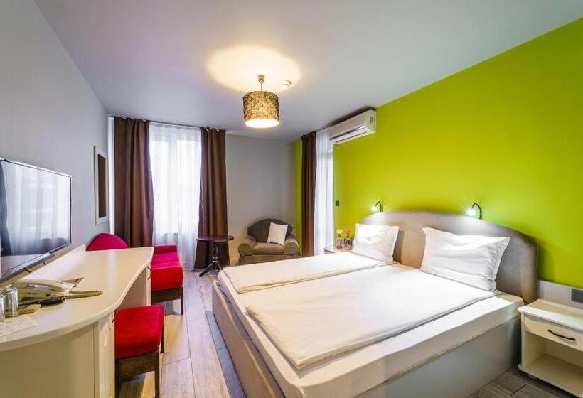 스탠다드 룸, Blvd 7