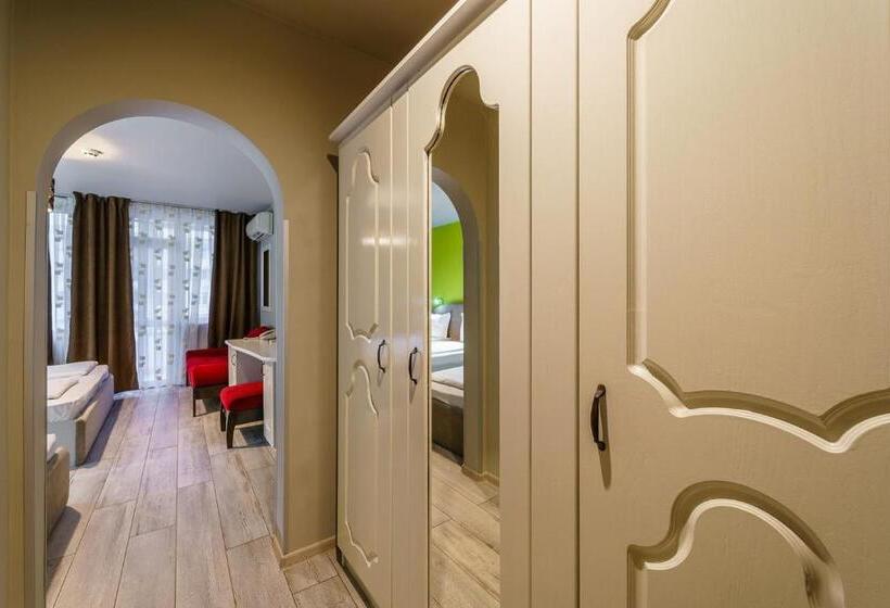 스탠다드 룸, Blvd 7