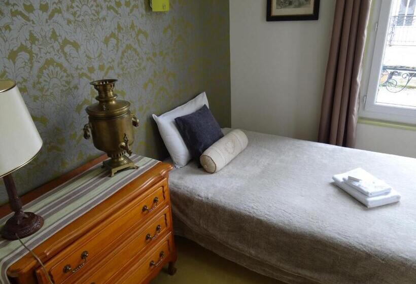 스탠다드 싱글 룸, California