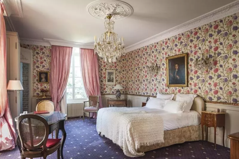 スーペリアールーム, Chateau D Apigne Rennes