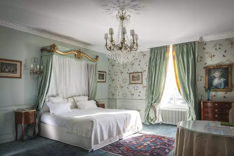 デラックスルーム, Chateau D Apigne Rennes