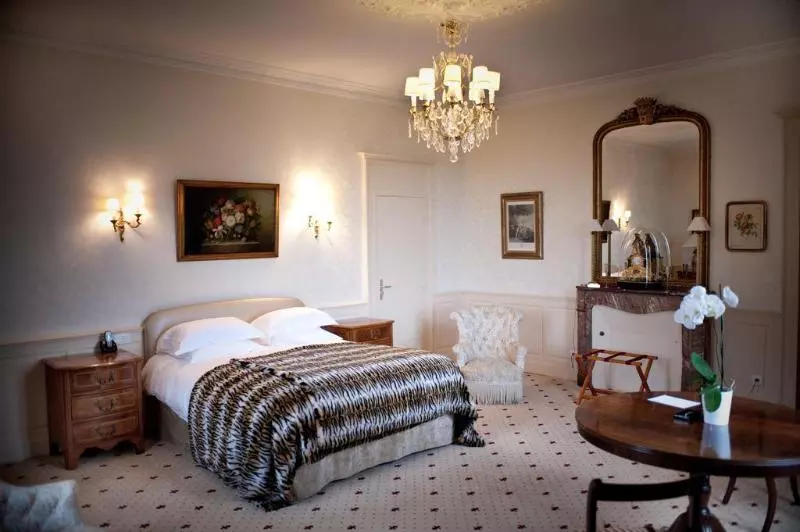 デラックスルーム, Chateau D Apigne Rennes