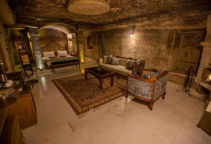 キングサイズベッドのスイートルーム, Divan Cave House