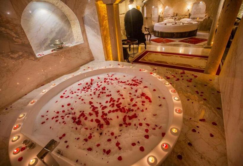 キングサイズベッドのスタンダードルーム, Divan Cave House