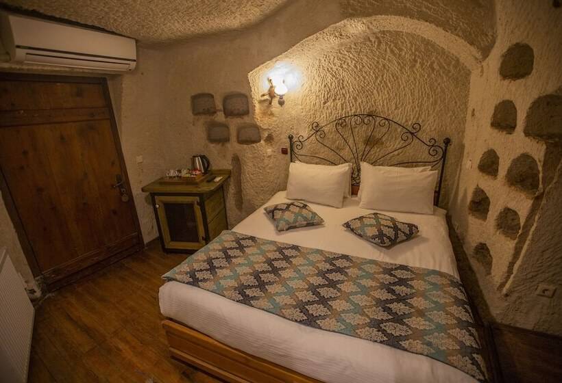 スタンダードルーム, Divan Cave House