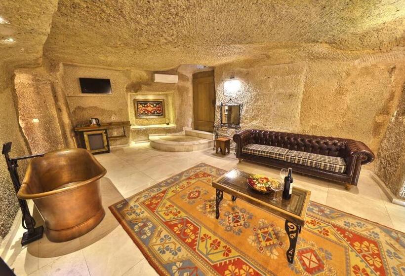 スイート, Divan Cave House