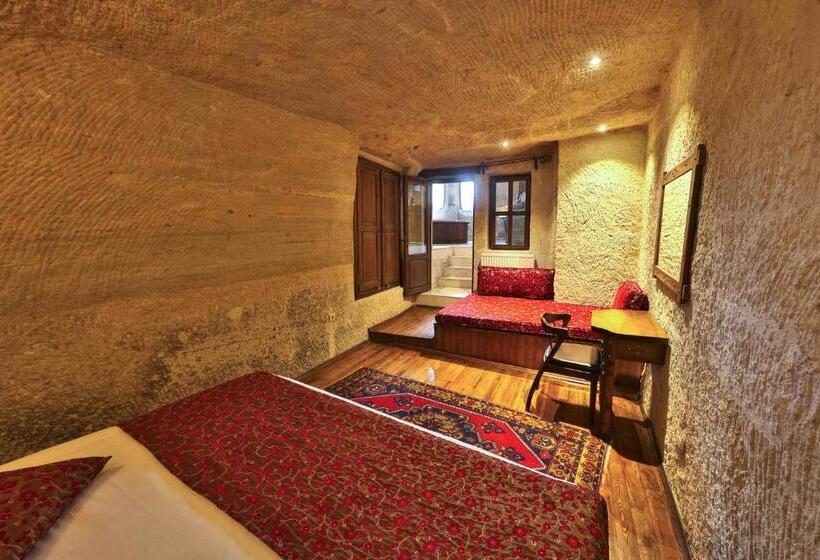 キングサイズベッドのスイートルーム, Divan Cave House