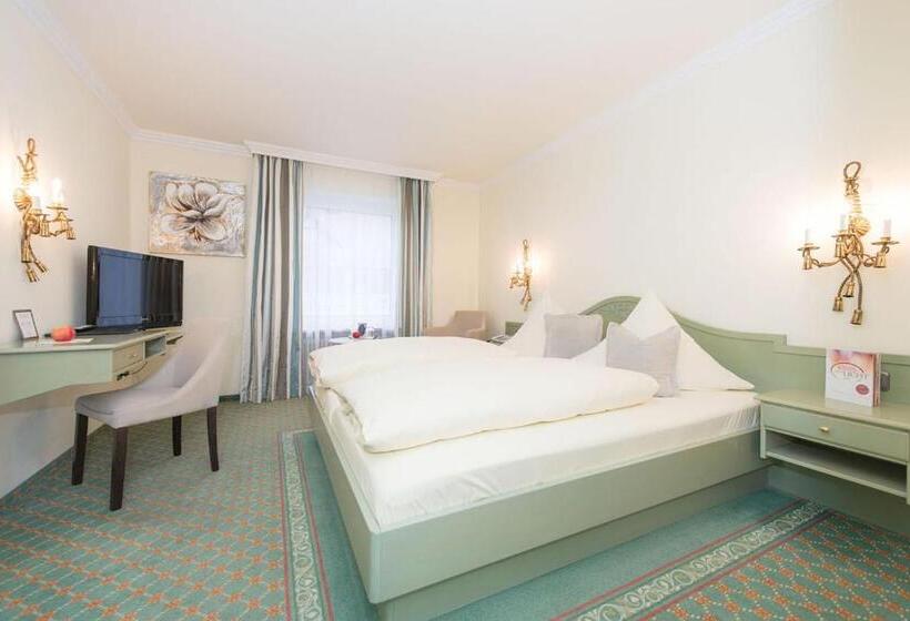 חדר סטנדרט, Dreiflüssehof