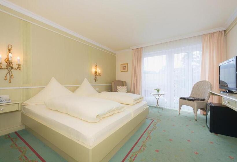 חדר קומפורט, Dreiflüssehof