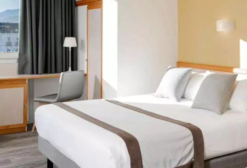 Standard-huone, Du Commerce Spa
