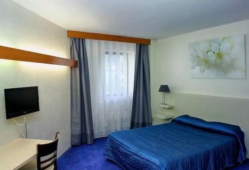 اتاق استاندارد یک نفره, Hôtel Dupleix   Hyper Centre   Parking Et Garage Gratuit