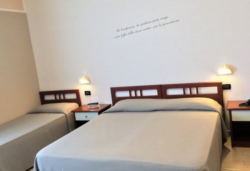 اتاق استاندارد سه نفره, Euro